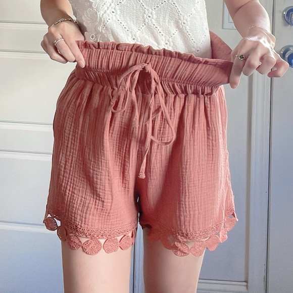 Boho High Waisted Cotton Lace Paper bag Shorts NWoT Sz L - Picture 2 of 8